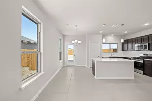 1902 Cheyenne Dr, Cleburne, TX 76033 - Photo 8