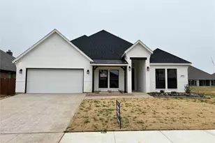 117 Goldfinch Rd, Joshua, TX 76058 - Photo 1