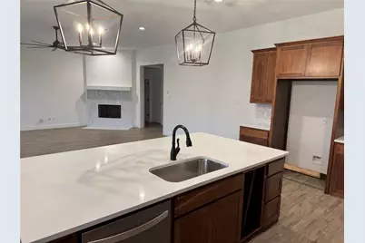 108 Goldfinch Road, Joshua, TX 76058 - Photo 6