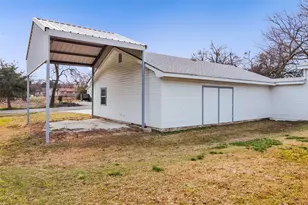 404 N Blanton, Whitewright, TX 75491 - Photo 32