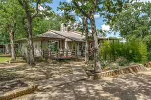 504 Shorecrest Dr, Flower Mound, TX 75022 - Photo 2
