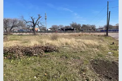 713 E Jefferson Avenue, Fort Worth, TX 76104 - Photo 4