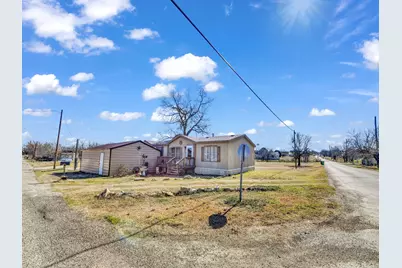 224 W Division Street, Graford, TX 76449 - Photo 4