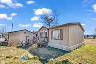 224 W Division St, Graford, TX 76449 - Photo 2