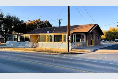 1706 Lee Street, Commerce, TX 75428 - Photo 2