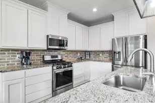 304 Bradley St, Tioga, TX 76271 - Photo 4