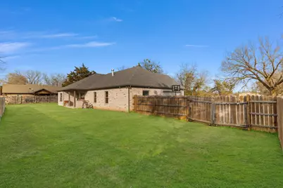 304 Bradley Street, Tioga, TX 76271 - Photo 28