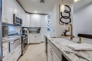 1505 Elm St, Dallas, TX 75201 - Photo 8