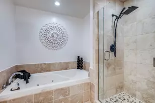 1505 Elm St, Dallas, TX 75201 - Photo 18