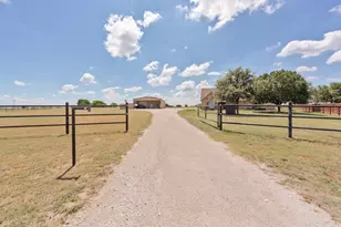 216 Canyon Dr, Decatur, TX 76234 - Photo 36