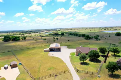 216 Canyon Drive, Decatur, TX 76234 - Photo 4