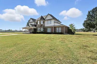 902 Booker Street, Sulphur Springs, TX 75482 - Photo 2