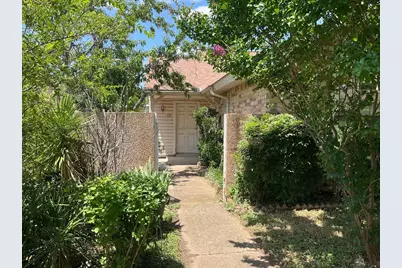 410 Pogue Street, Cedar Hill, TX 75104 - Photo 2