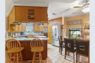 417 Sky Harbour Court, Granbury, TX 76049 - Photo 8