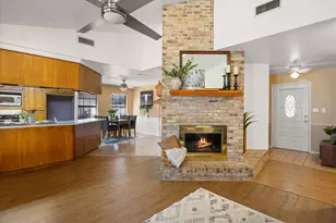 417 Sky Harbour Ct, Granbury, TX 76049 - Photo 6