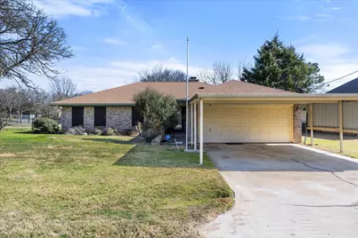417 Sky Harbour Court, Granbury, TX 76049 - Photo 2