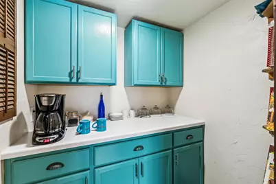 512 N Travis Street, Granbury, TX 76048 - Photo 20