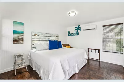 512 N Travis Street, Granbury, TX 76048 - Photo 30