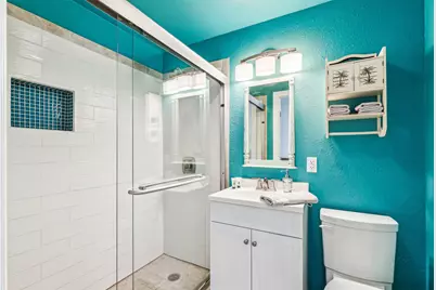 512 N Travis Street, Granbury, TX 76048 - Photo 32