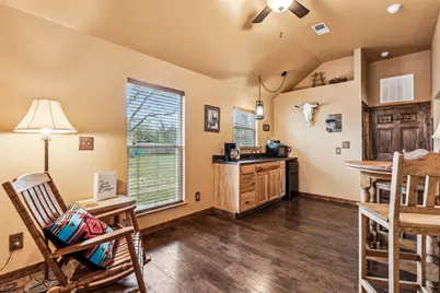 512 N Travis Street, Granbury, TX 76048 - Photo 30