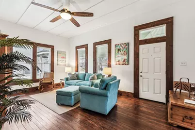 512 N Travis Street, Granbury, TX 76048 - Photo 6