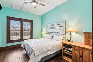 512 N Travis St, Granbury, TX 76048 - Photo 12