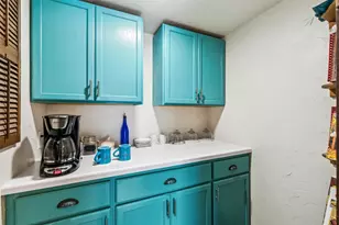 512 N Travis St, Granbury, TX 76048 - Photo 18