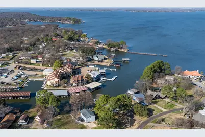 1933 Island Circle #B209, Tool, TX 75143 - Photo 2