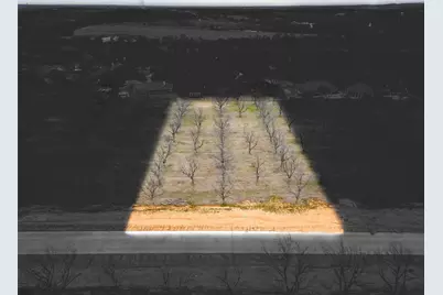 1118 E Landings N, Granbury, TX 76049 - Photo 1