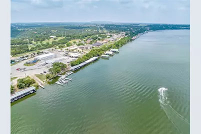 1112 E Landings N, Granbury, TX 76049 - Photo 20