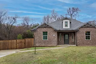 715 N Hamlett St, Athens, TX 75751 - Photo 2