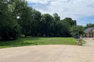 1004 Royal Lytham Ct, Grand Prairie, TX 75104 - Photo 1
