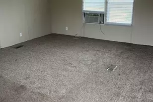 3509 Evergreen Dr, Granbury, TX 76048 - Photo 2