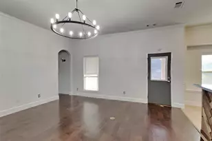 300 Madison St, Burleson, TX 76028 - Photo 12