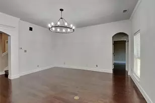 300 Madison St, Burleson, TX 76028 - Photo 22