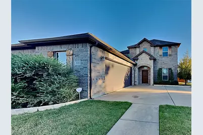 300 Madison Street, Burleson, TX 76028 - Photo 2