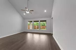 1012 Violet Dr, Crowley, TX 76036 - Photo 20