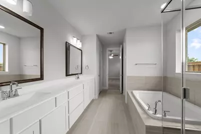 1012 Violet Drive, Crowley, TX 76036 - Photo 16