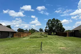 367 E 9th St, Springtown, TX 76082 - Photo 1