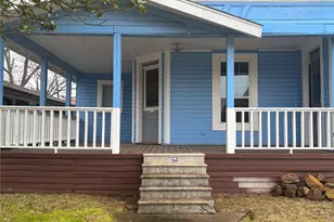 720 W Gandy St, Denison, TX 75020 - Photo 2