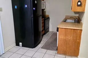 922 Fannin St, Denton, TX 76201 - Photo 4