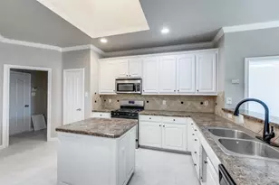 7904 Roswell Ct, Arlington, TX 76002 - Photo 6