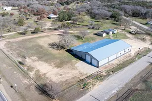 7703 Prairie Creek Ln, Tolar, TX 76476 - Photo 2