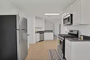 620 Misty Mountain Dr, Fort Worth, TX 76140 - Photo 10