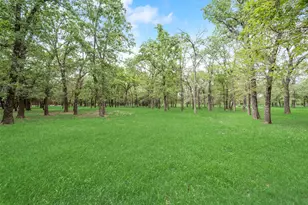 460 J E Woody Rd, Springtown, TX 76082 - Photo 22