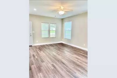 430 W Coffin Street, Denison, TX 75020 - Photo 2