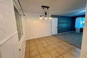 1402 W Water St, Weatherford, TX 76086 - Photo 8