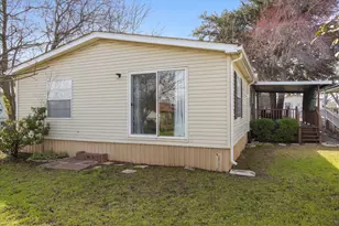 212 Brazos Harbor Dr, Granbury, TX 76048 - Photo 28