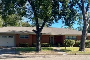 600 N Johnson St, Mineola, TX 75773 - Photo 1