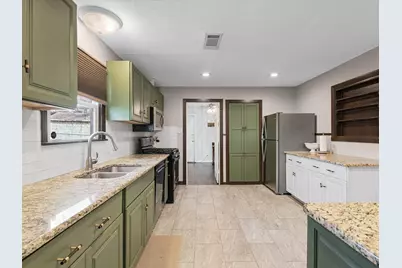 1308 Myrtle Street, Denton, TX 76201 - Photo 12